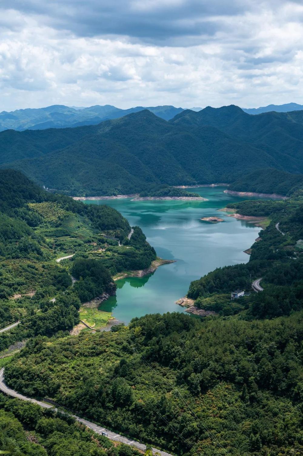 Mountains and reservoir near Fenghua